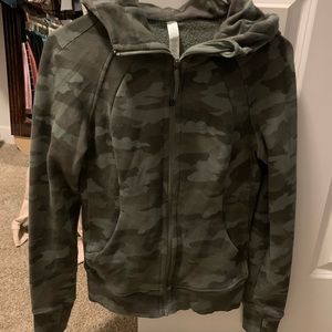Lululemon Camo Scuba Zip up with thumb holes